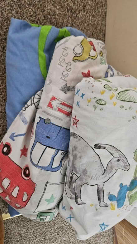 Photo of free Single kids bedding (WR2 st johns) #1