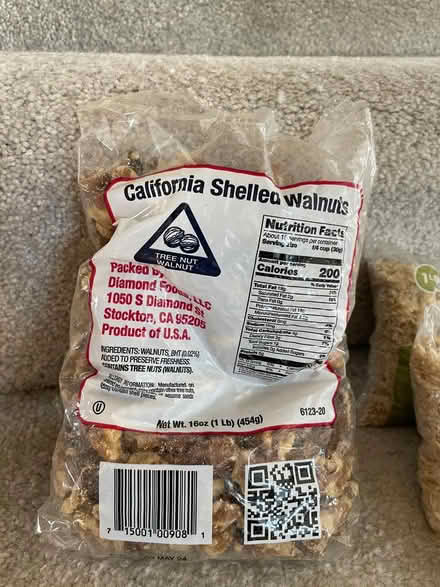 Photo of free walnuts, past best before date (Sunnyvale, near Mary & Evelyn) #1