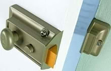 Photo of Front Door Yale type Lock and Latch (City Centre NR3) #1