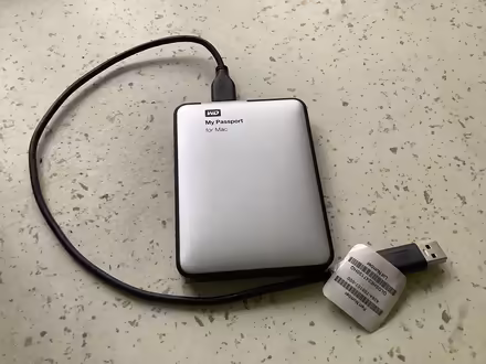 Photo of free Apple Mac (Slinfold,horsham) #1