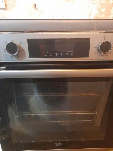Photo of free Cooke & Lewis Hob with Beko oven (Haggerston E8) #3