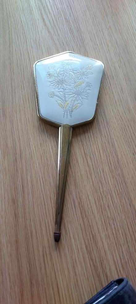 Photo of free Handheld mirror (Tonbridge) #2