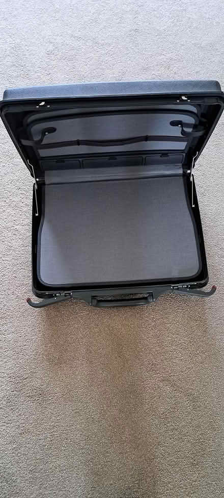 Photo of free Samsonite Briefcase (Horsham (North side) RH12) #1
