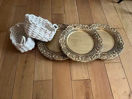Photo of free Home goods- gold chargers & baskets (St John’s Wood NW8) #1