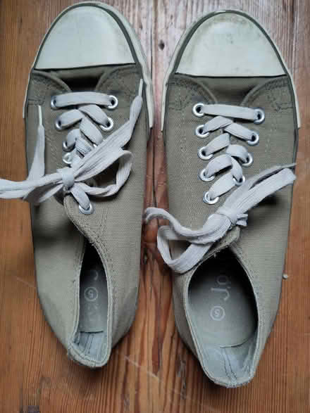 Photo of free Jones shoes size 5 (38) (L1 Liverpool City Centre) #1