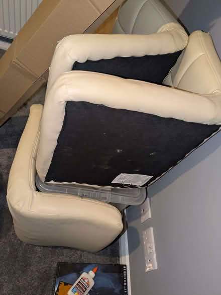 Photo of free 4 bar stools (Knaphill GU21) #1