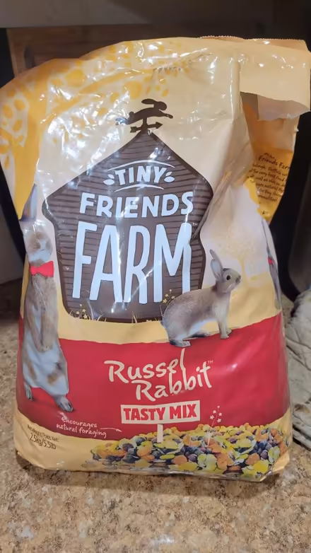 Photo of free Rabbit food mix (Aberdeen by train station) #1