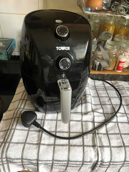 Photo of free Tower Air Fryer (Hertford SG14) #4