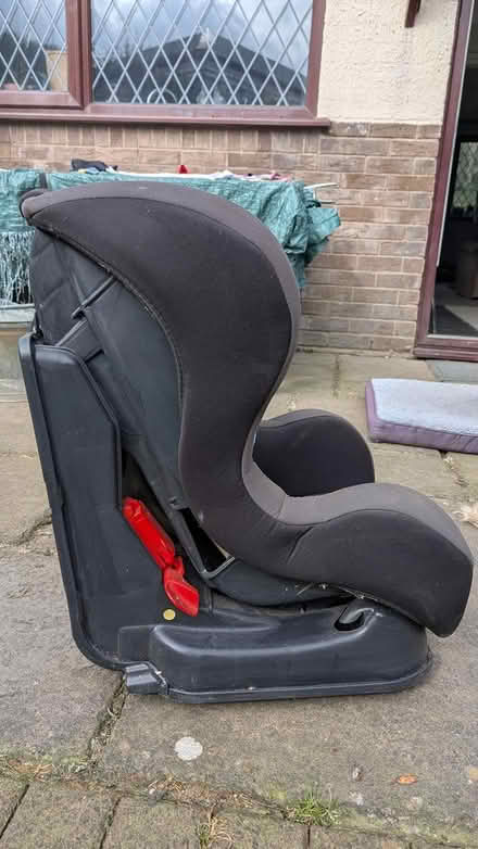 Photo of free Child's car seat (Presteigne) #2