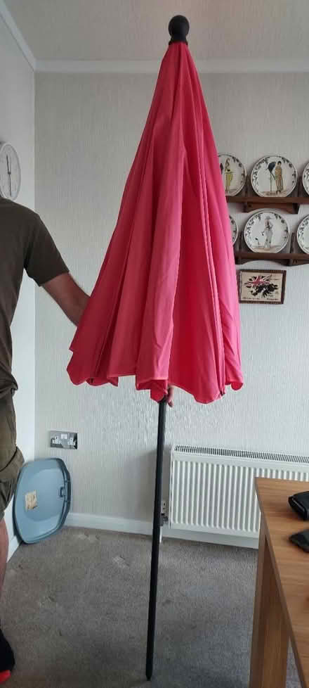 Photo of free Sun brolly for outdoor table (Tonbridge) #1