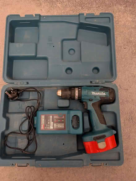 Photo of free Makita drill - old but working (East End Park LS9) #1
