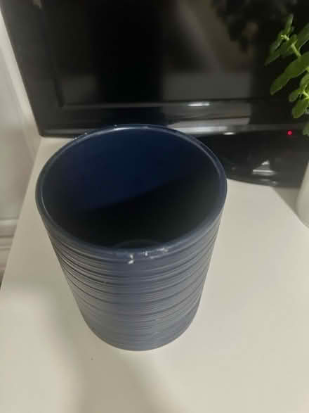 Photo of free Navy ceramic vase (Blackbird Leys OX4) #2