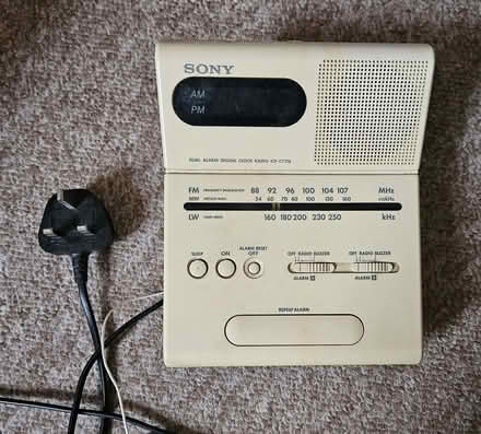 Photo of free Sony radio (Clevedon BS21) #1