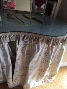Photo of free Dressing Table with mirror and stool (University of Bath) #4