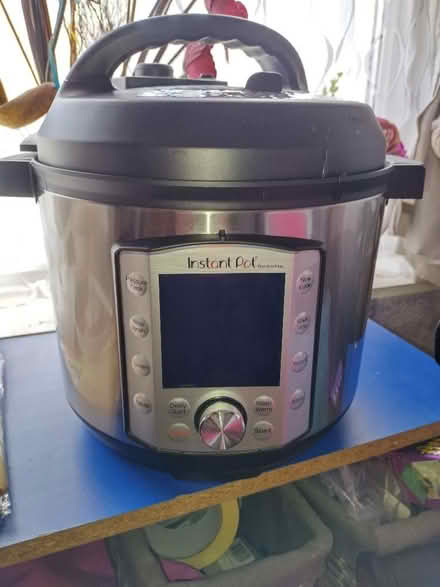 Photo of free Instant pot pressure cooker (Rowner PO13) #1