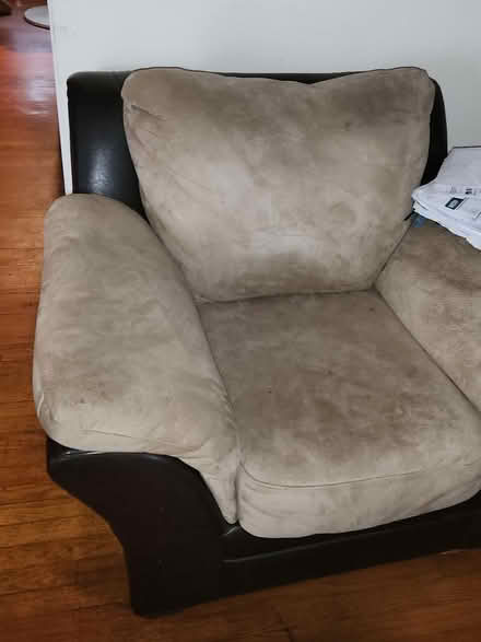 Photo of free Tan Chair in bad lighting (Temple Hills,MD) #2
