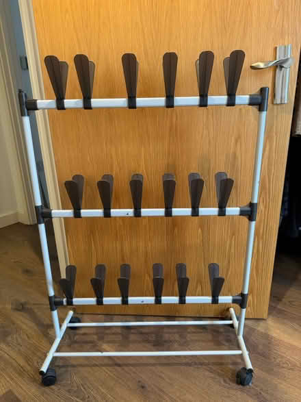 Photo of free Shoe rack (E8) #1