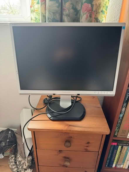 Photo of free Monitor (Brixton Hill) #1