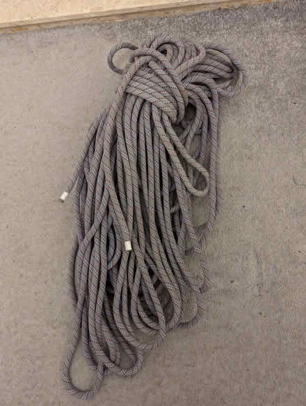 Photo of free OLD 50m climbing rope (East End Park LS9) #1
