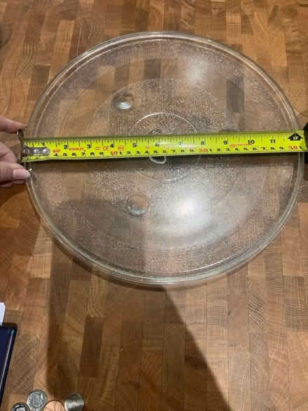 Photo of free Glass microwave plate (Abbeymead) #1