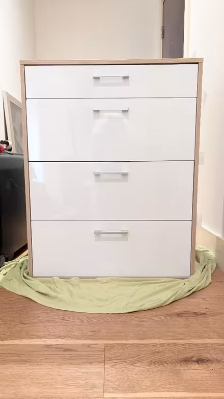 Photo of free 4 Drawer Chest (Finsbury Park N7) #1