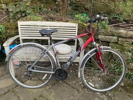 Photo of free Men’s hybrid bike (Starkholmes DE4) #1