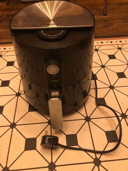 Photo of free Air fryer (SE1 - Waterloo) #2