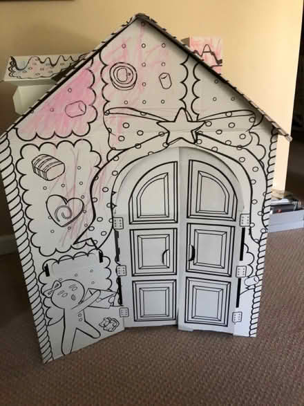 Photo of free Play house (Bethesda- River Rd & Wilson Ln) #1