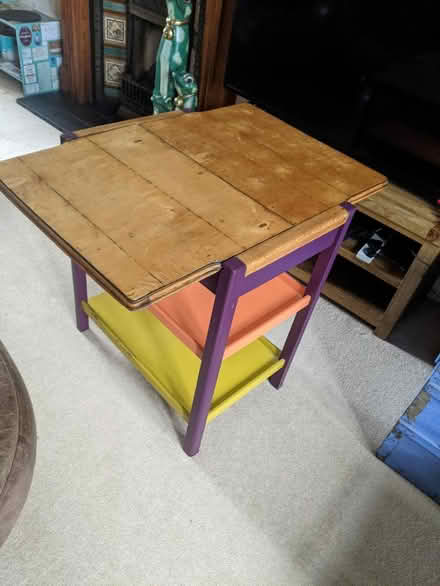 Photo of free Extendable table (WA6 Frodsham.) #1