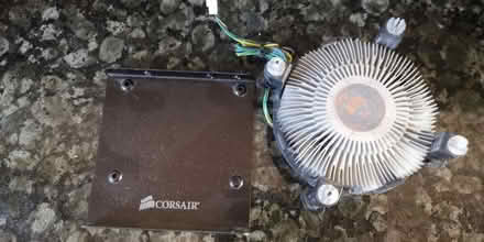 Photo of free intel cpu coller and hdd plate (Tolworth KT6) #4