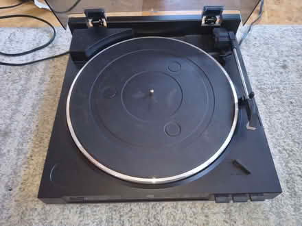Photo of free USB capable turntable (Micklefield HP13) #1