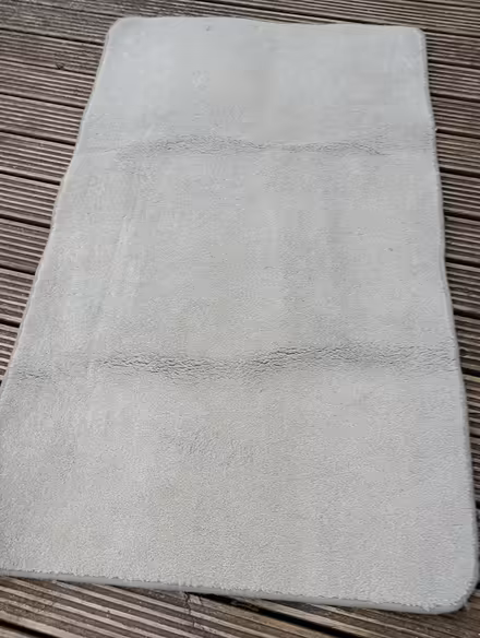Photo of free Grey rug (Knowsley) #1