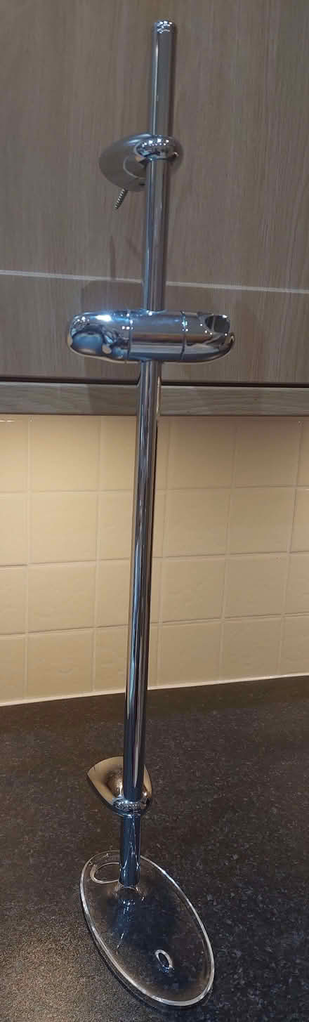 Photo of free vertical shower rail (Altrincham WA15) #2