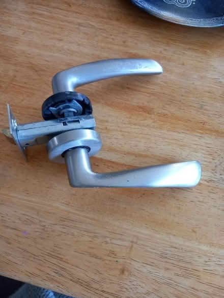 Photo of free Door handle (Downhead Park MK15) #1