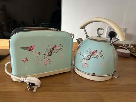 Photo of free Matching Kettle and Toaster (Whaddon GL52) #1
