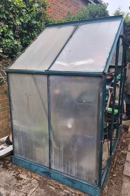 Photo of free Greenhouse (CH42 tranmere) #3