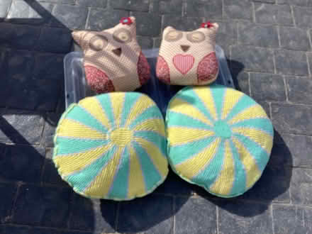 Photo of free Cushions ox10 (Wallingford) #1