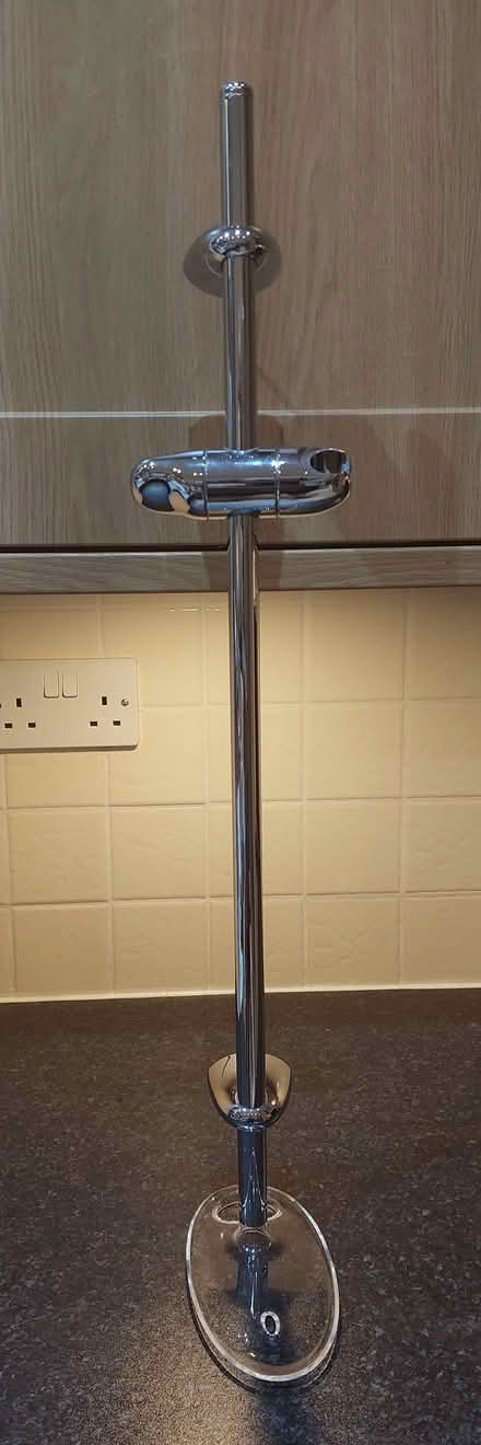 Photo of free vertical shower rail (Altrincham WA15) #1