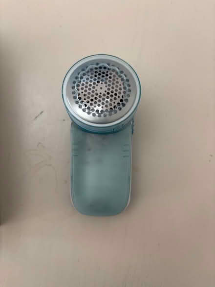 Photo of free Philips Fabric Shaver (Richmond TW10) #3