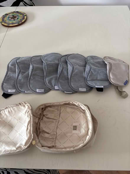 Photo of free 8 business class eye masks (Richmond TW10) #1