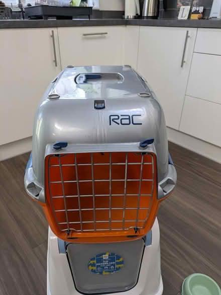 Photo of free Cat hooded litter box, carrier (New Malden KT3) #3