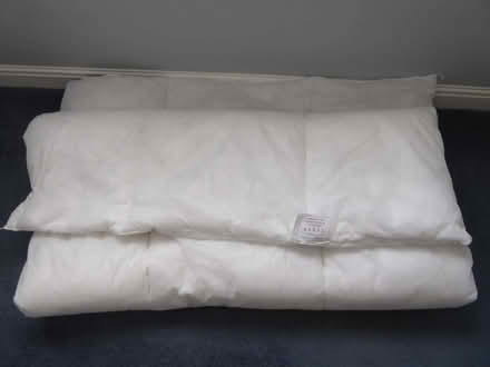 Photo of free Single 10.5 tog Duvet (Birchwood LN6) #1