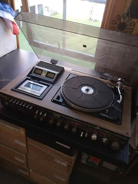 Photo of free Music centre hi fi (Bournes Green SS2) #1