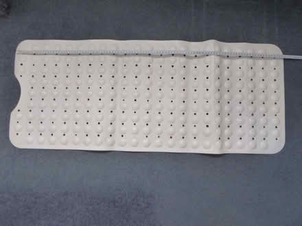 Photo of free Long Non Slip Bathmat (Birchwood LN6) #1