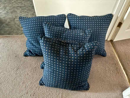 Photo of free Cushions (GU16) #1