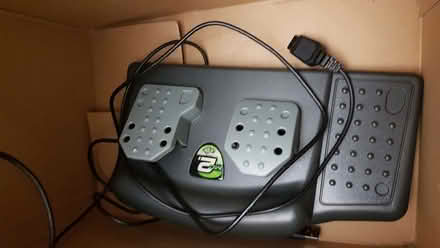 Photo of free gaming accessory (Clayton Green PR6) #3