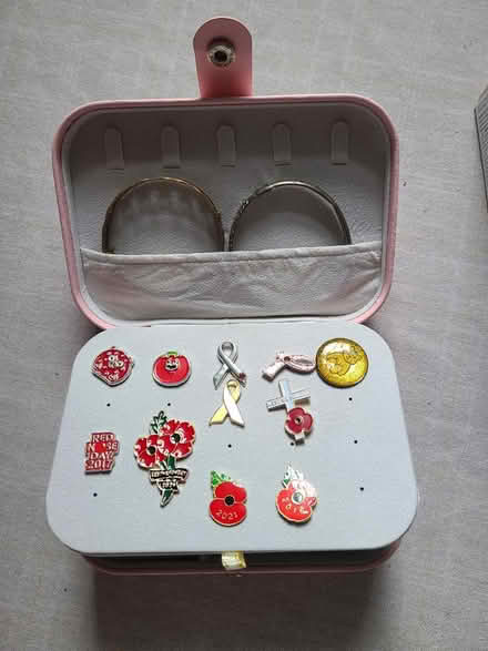 Photo of free Small jewelry box (Nottingham NG8) #2