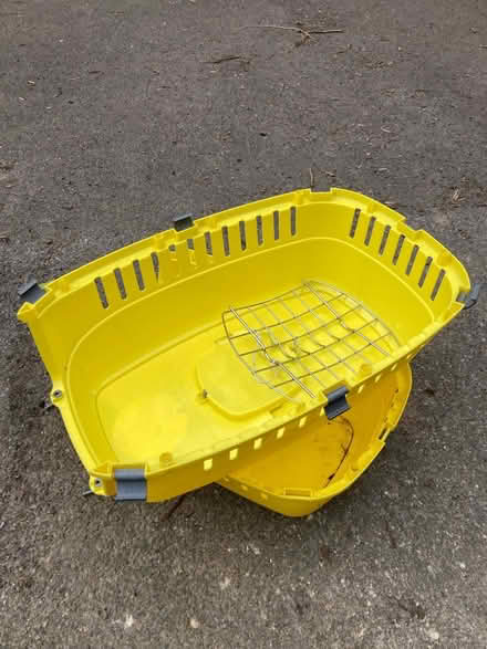 Photo of free Pet carrier (Widcombe) #1