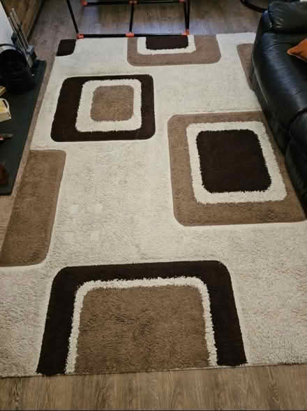 Photo of free Large rug (Bramley LS13) #2