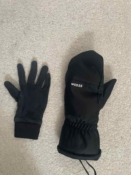 Photo of free Single kids mitten and glove liner (AL1) #1